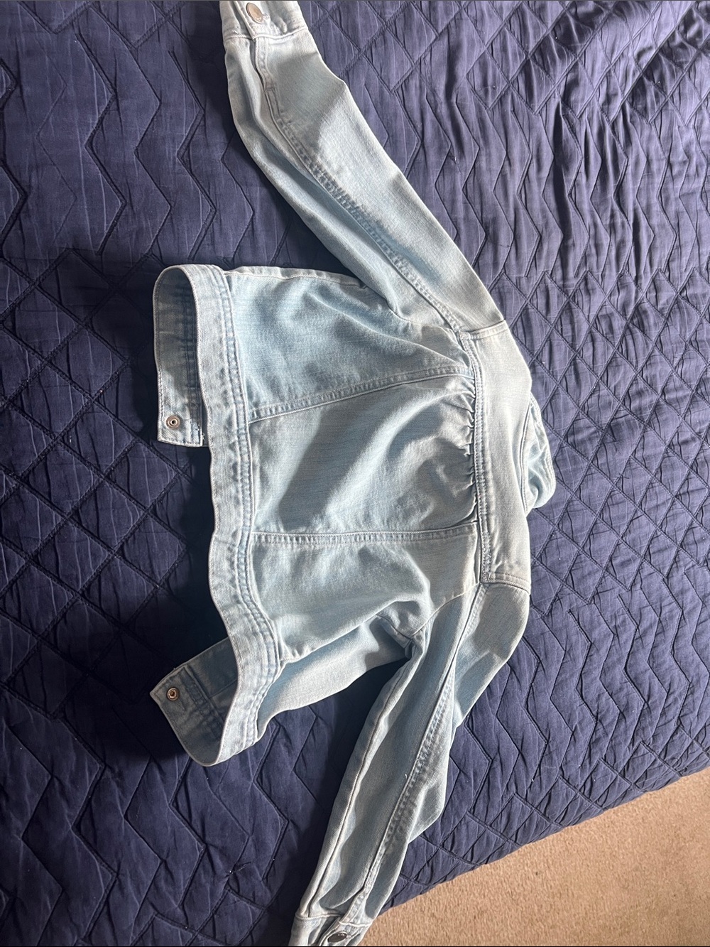 GAP Light Wash Kids Denim Jacket - Picture 2 of 3